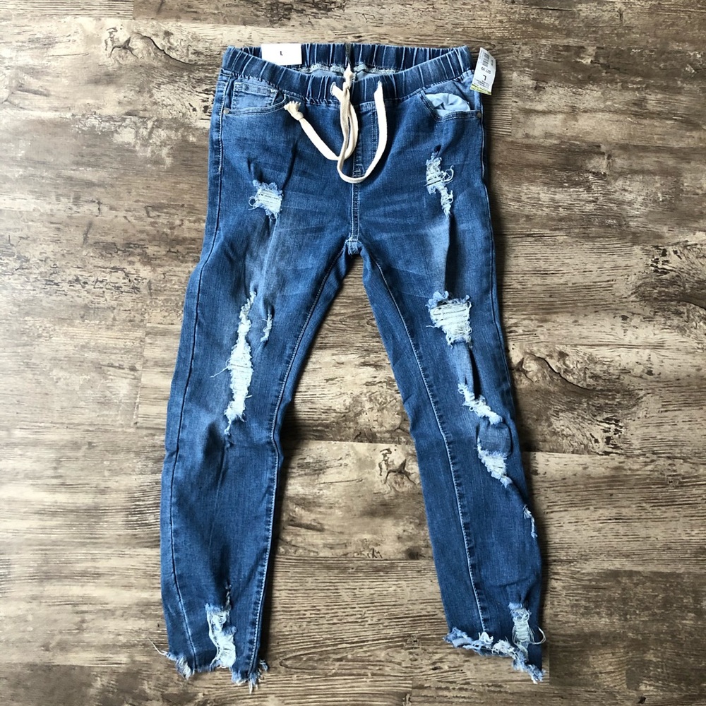 Denim Jogger. American Bazi via Fashion Nova. L.